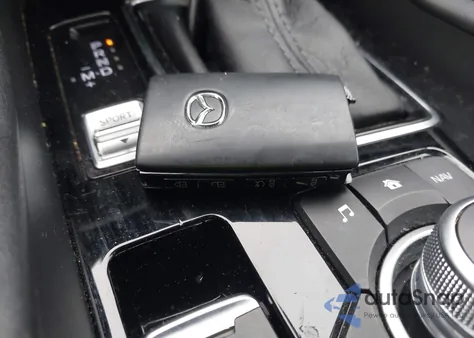 2021 Mazda Mazda6 Touring z USA, uszkodzony, nr VIN JM1GL1VM8M1614009